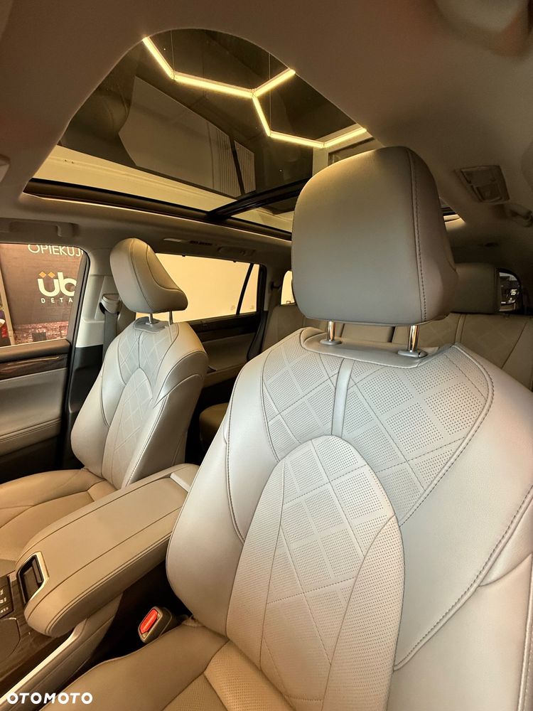 Toyota Highlander 2.5 Hybrid Executive Style - 11