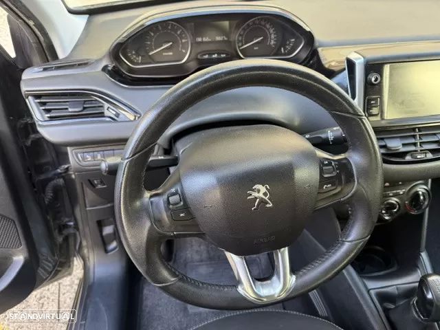 Peugeot 208 1.2 PureTech Active - 17