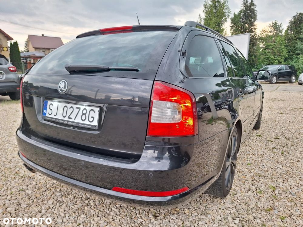Skoda Octavia 2.0 TDI RS DSG - 9