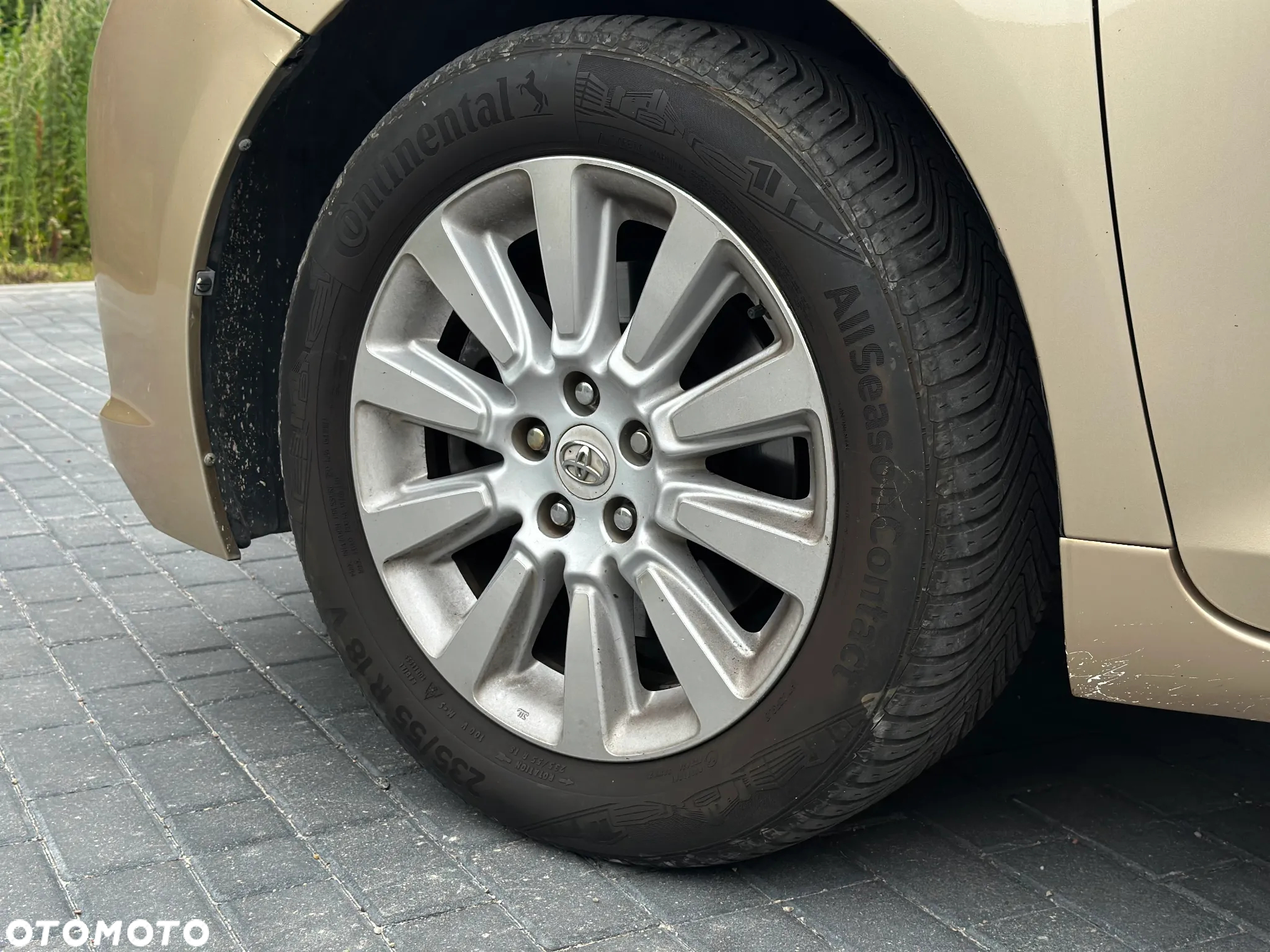 Toyota Sienna - 8