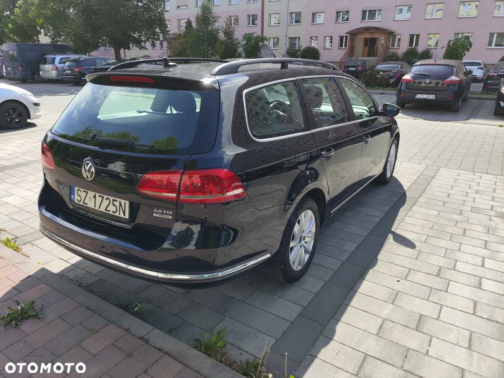 Volkswagen Passat 2.0 TDI Comfortline - 5
