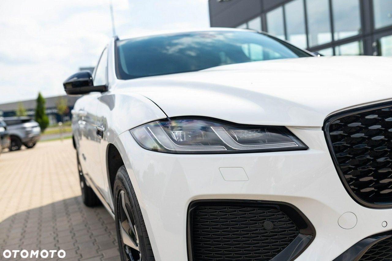 Jaguar F-Pace - 10