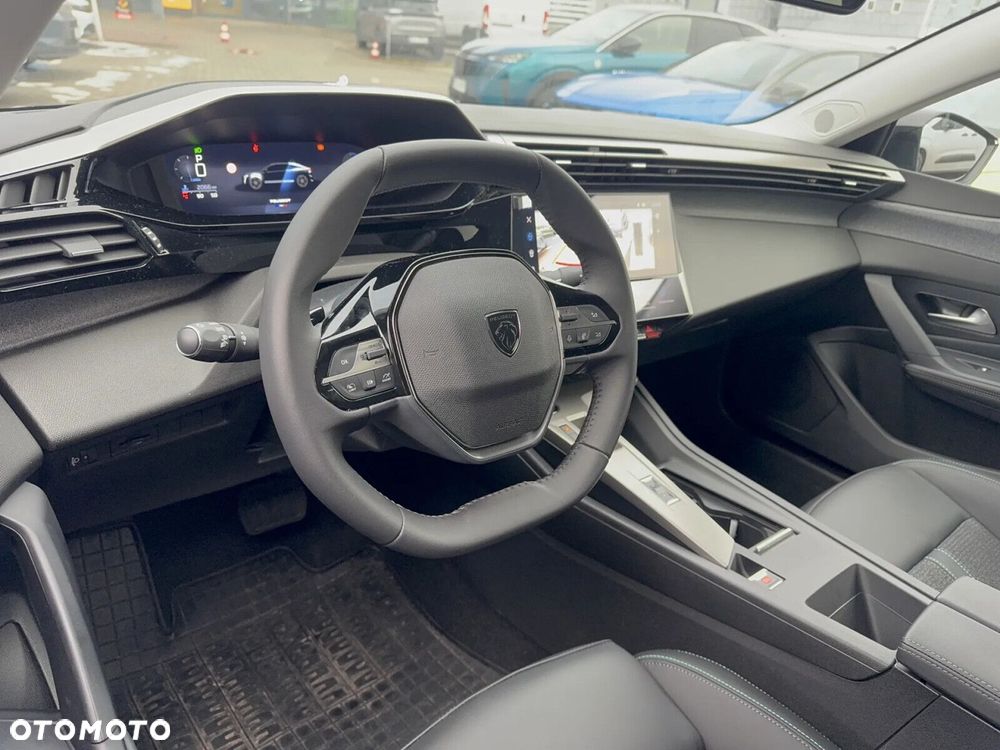 Peugeot 408 - 14