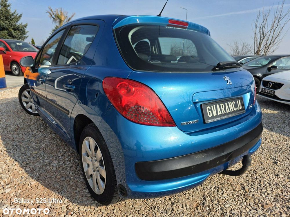 Peugeot 207 1.4 - 8