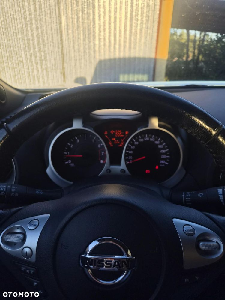 Nissan Juke 1.6 Visia - 13