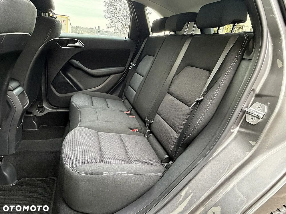 Mercedes-Benz Klasa B 200 7G-DCT Edition - 22