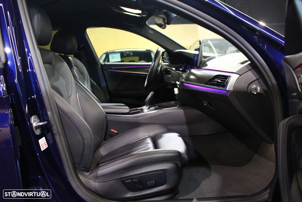 BMW 520 e Pack M - 17