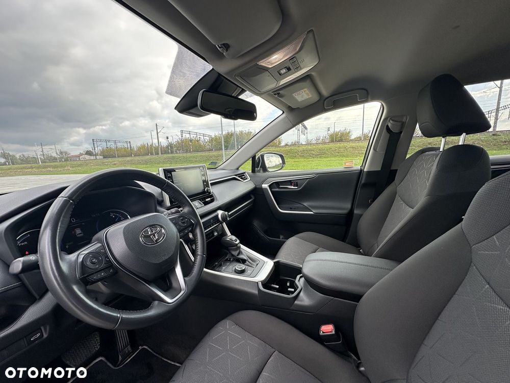 Toyota RAV4 - 9