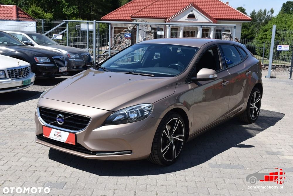 Volvo V40 D4 Momentum - 6
