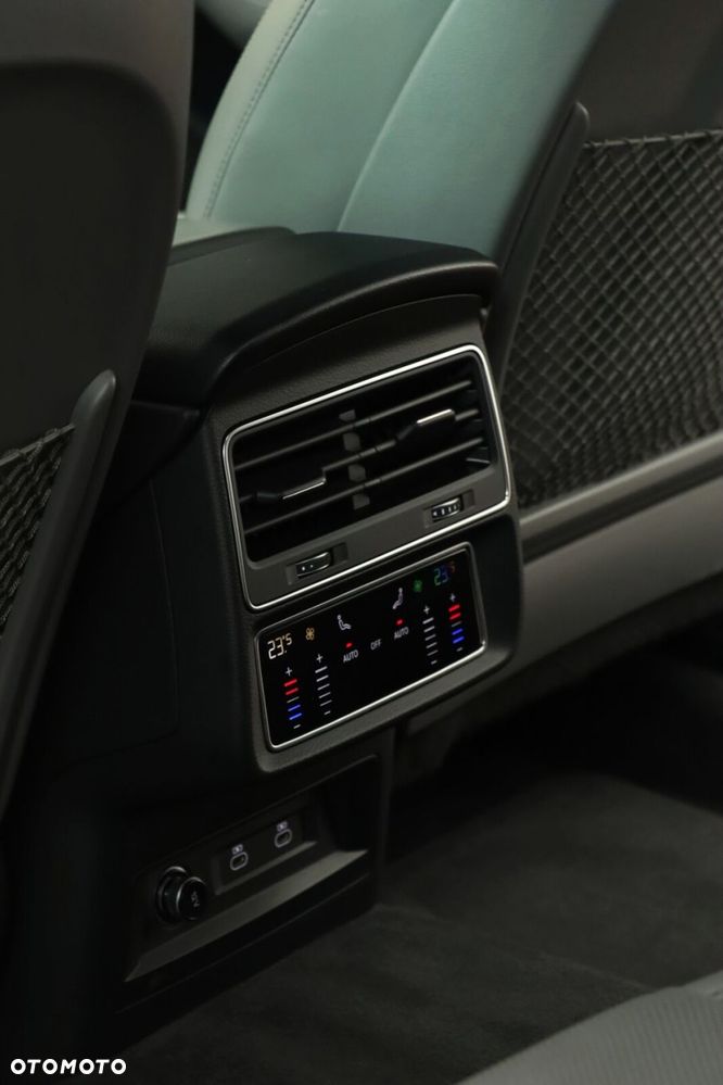 Audi Q8 55 TFSI mHEV Quattro Tiptronic - 18