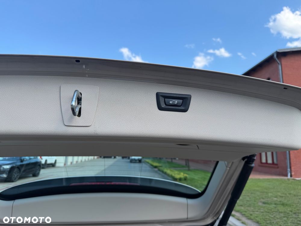 BMW Seria 3 316i Modern Line - 23