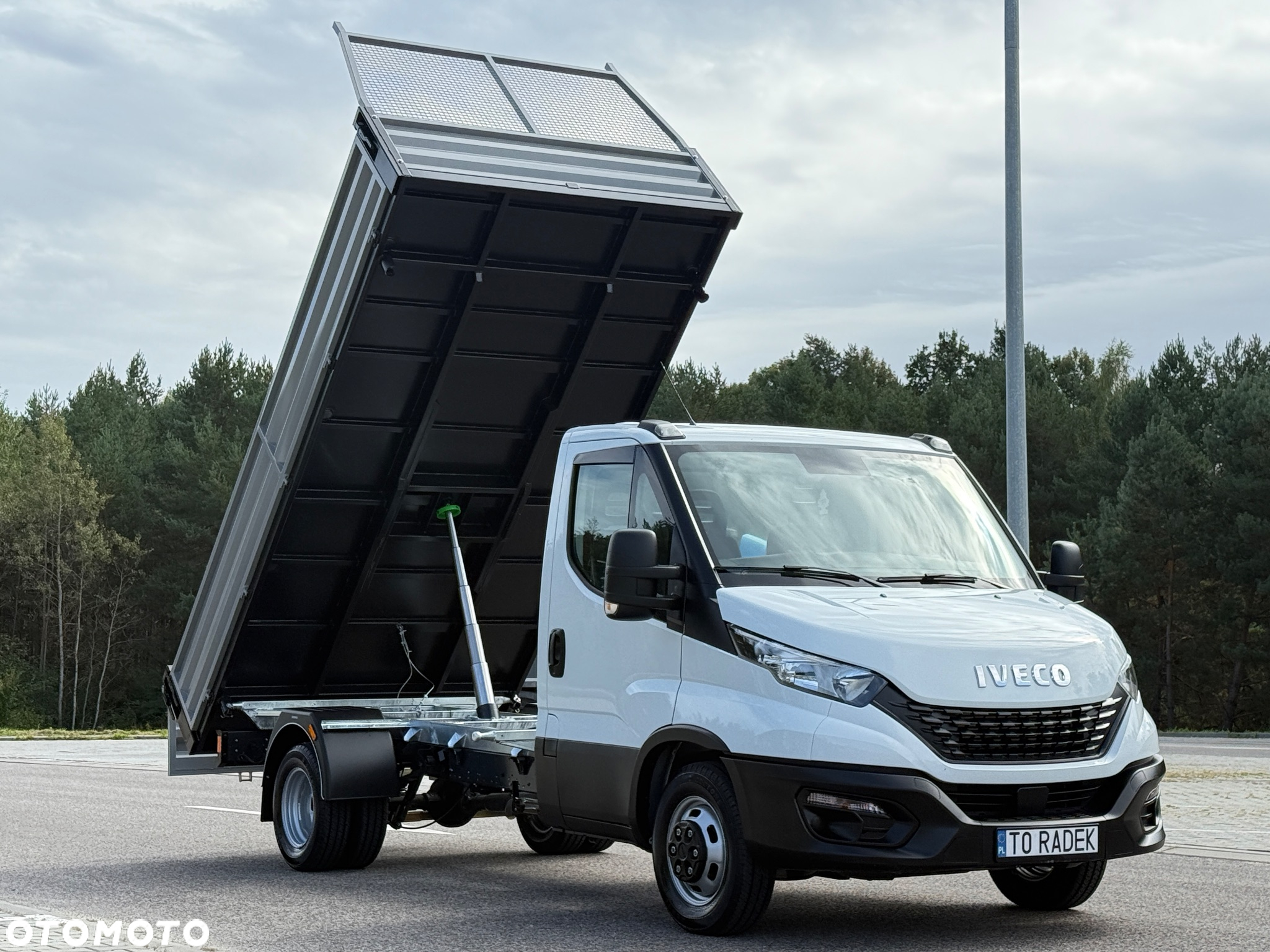 Iveco DAILY 35-180 3.0 HPI 180KM WYWROTKA 3-stronna ! 78 tyś km! Resor +Poduszka! HAK!!! - 21