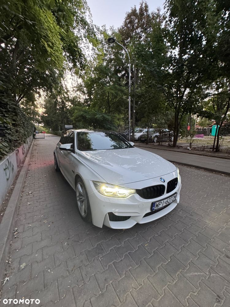 BMW M3 CS DKG - 9