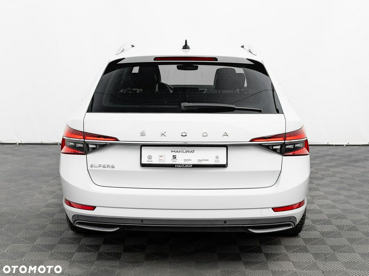 Skoda Superb 2.0 TDI SCR L&K DSG - 11
