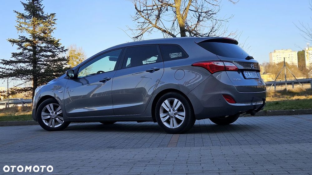 Hyundai i30 1.6 GDI BlueDrive Classic + - 19