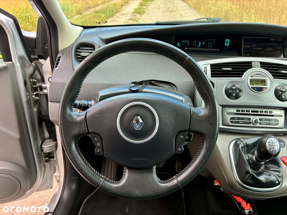 Renault Scenic - 32