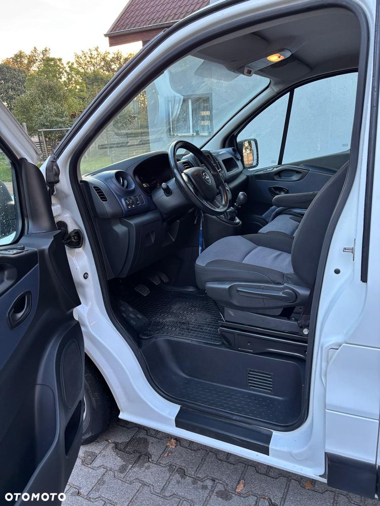 Opel Vivaro - 13