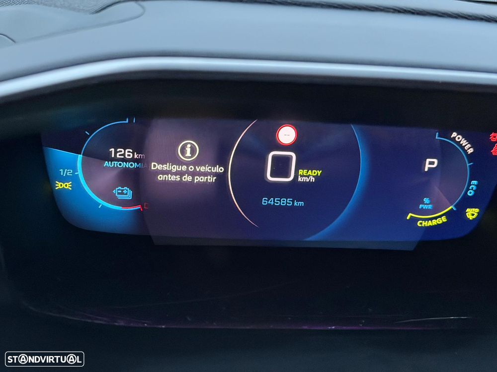 Peugeot e-2008 50 kWh SE Style - 6