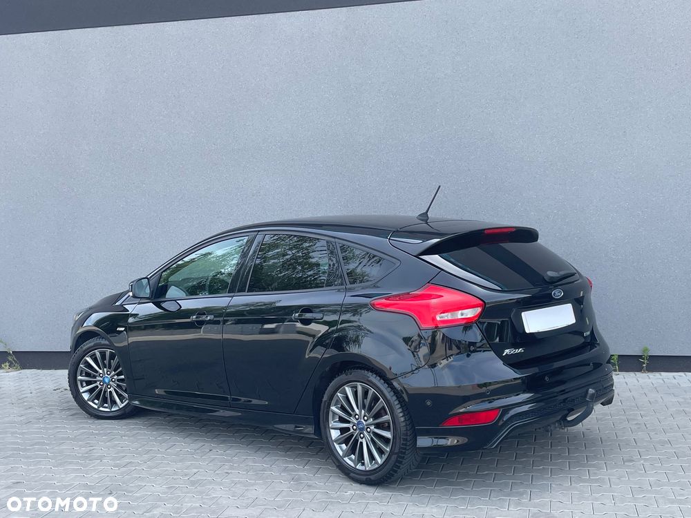 Ford Focus - 12