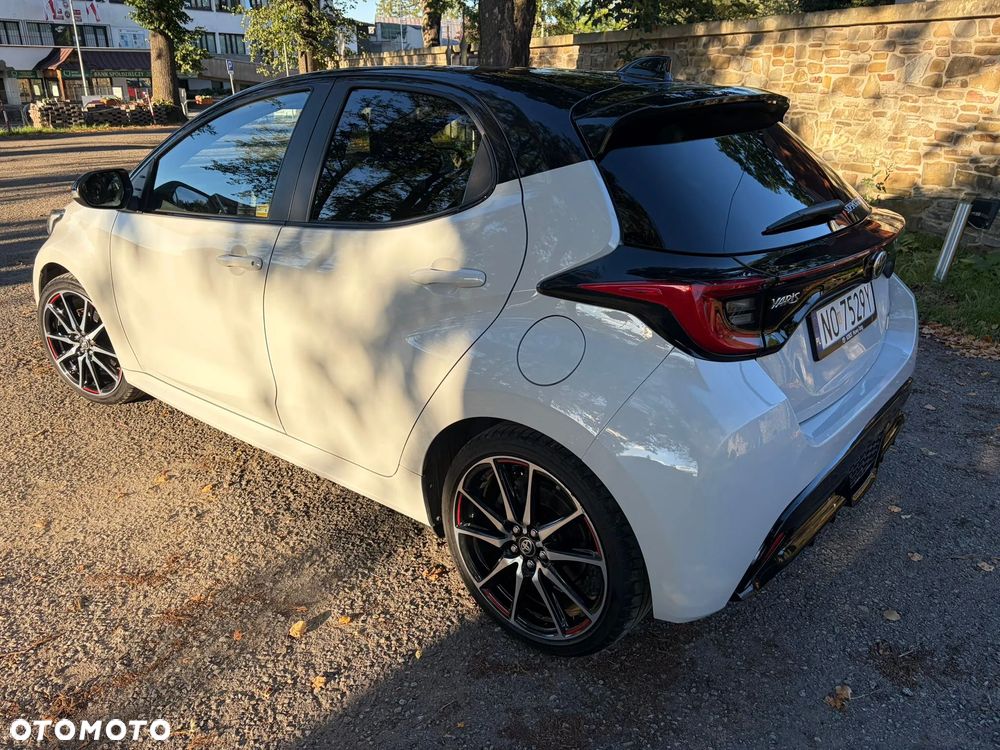 Toyota Yaris 1.5 VVT-i GR SPORT - 8