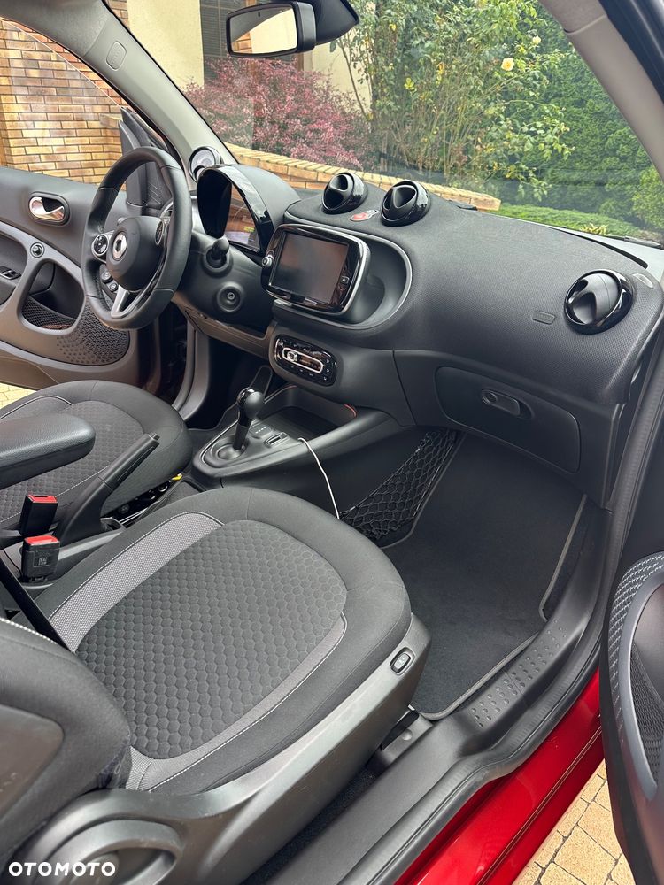 Smart Fortwo EQ - 16