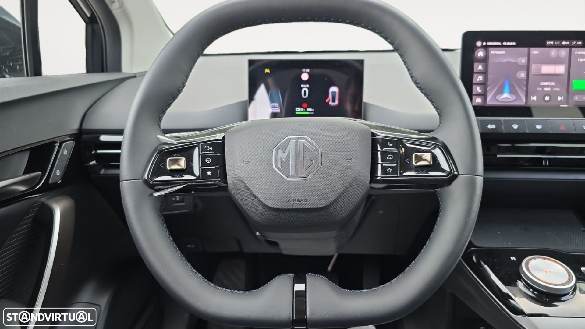 MG MG4 64 kWh Luxury - 13