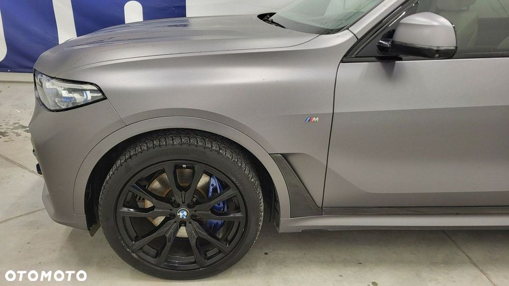 BMW X7 M50i sport - 10