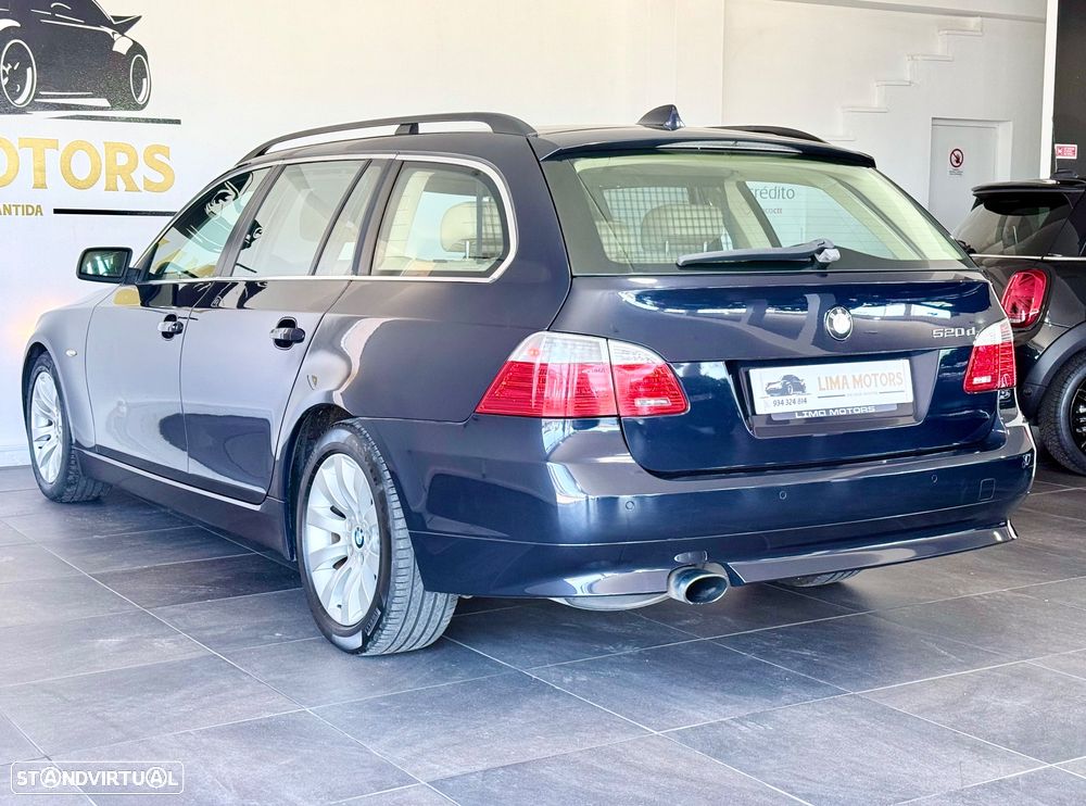 BMW 520 dA Touring Executive - 4