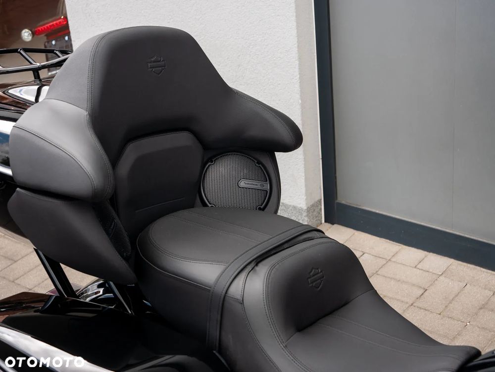 Harley-Davidson Touring Road Glide - 14