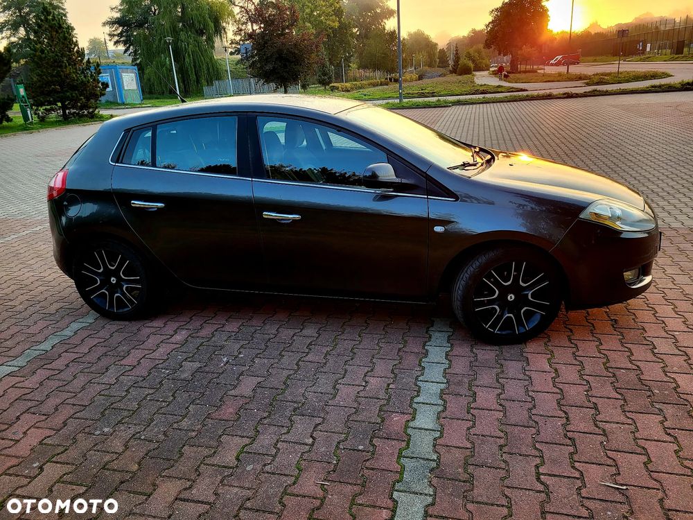 Fiat Bravo 1.9 Multijet 16V Emotion - 11