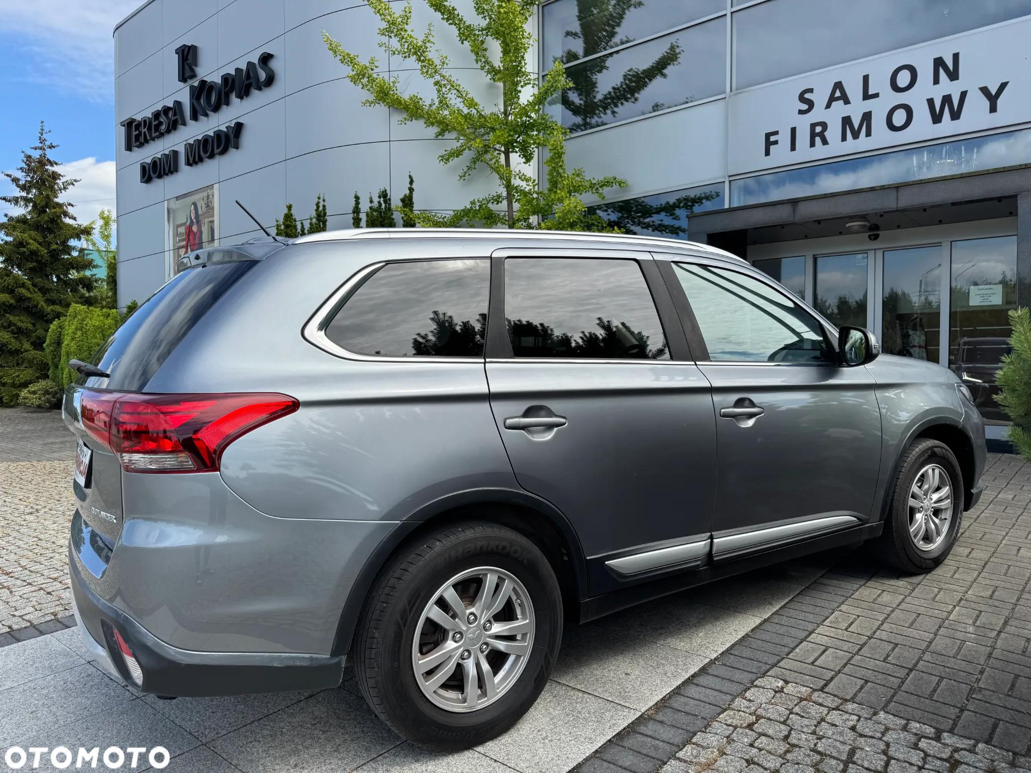 Mitsubishi Outlander 2.0 2WD Diamant Edition - 21