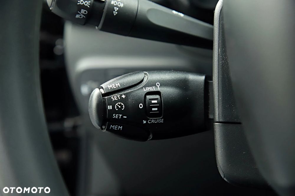 Citroën C3 1.2 PureTech Shine EAT6 - 30