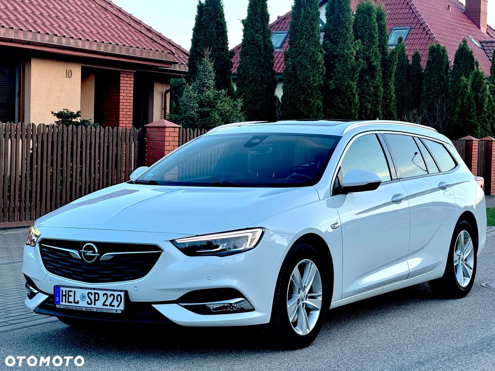 Opel Insignia - 1