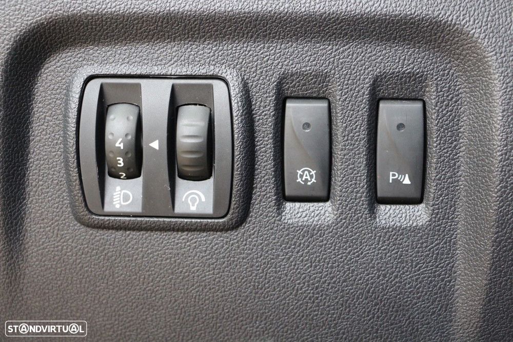 Renault Captur 0.9 TCE Exclusive - 30