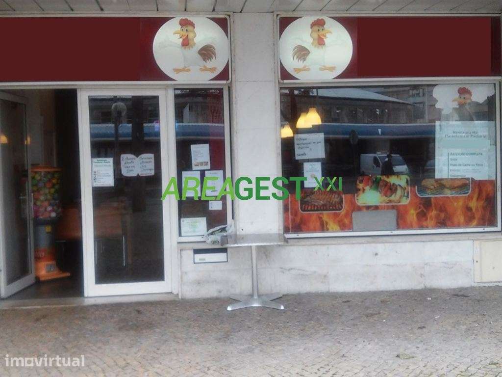 Loja para venda com rendimento, em Benfica, Lisboa - Grande imagem: 2/12