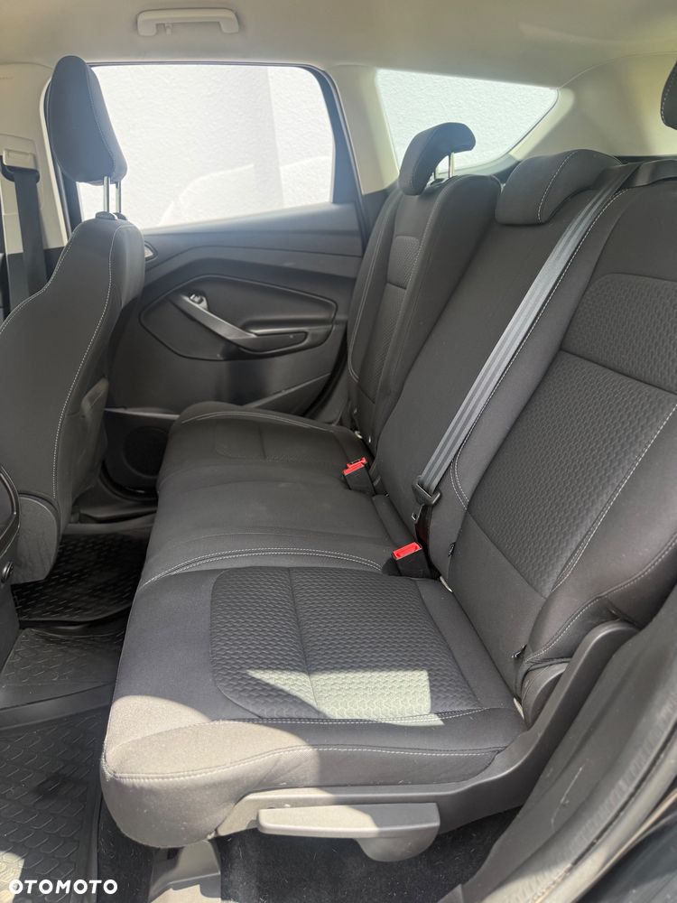 Ford Kuga 2.0 TDCi 4x4 Titanium - 10