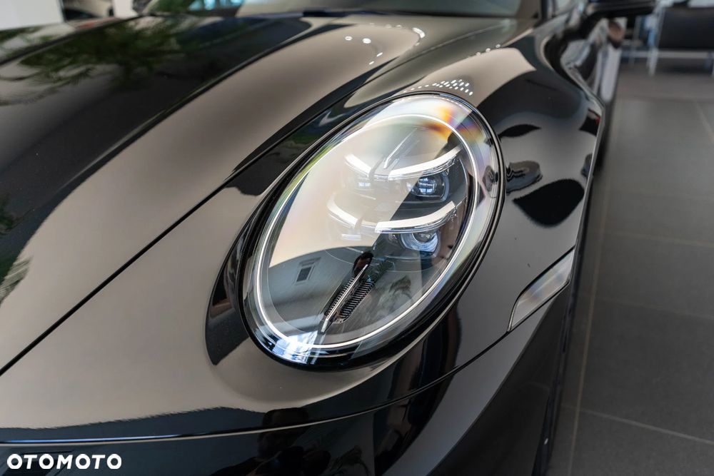 Porsche 911 Targa 4S - 34
