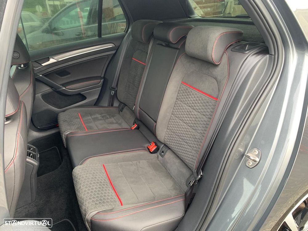 VW Golf 2.0 TSI GTI Performance - 17