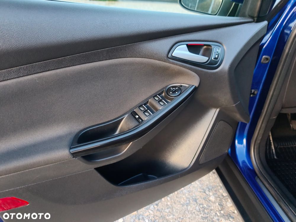 Ford Focus - 22