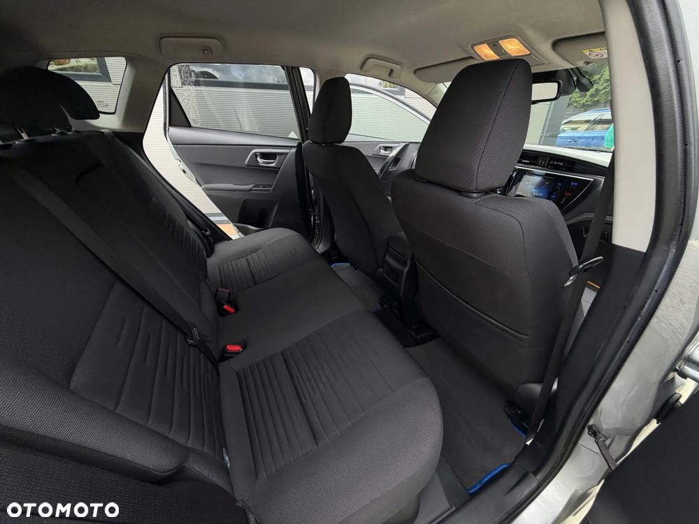 Toyota Auris - 17