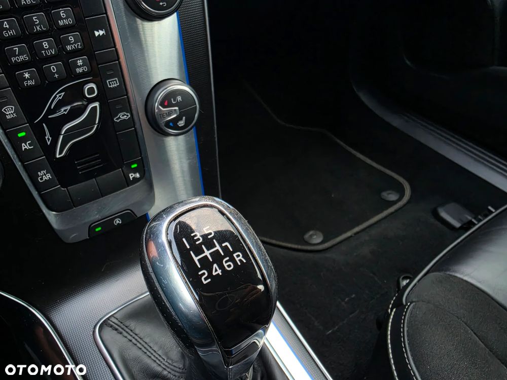 Volvo V40 D4 RDesign - 27