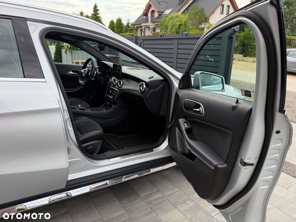 Mercedes-Benz GLA 200 7G-DCT AMG Line - 6