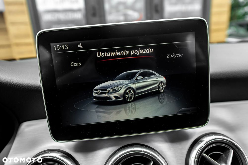 Mercedes-Benz CLA 250 4Matic 7G-DCT AMG Line - 30