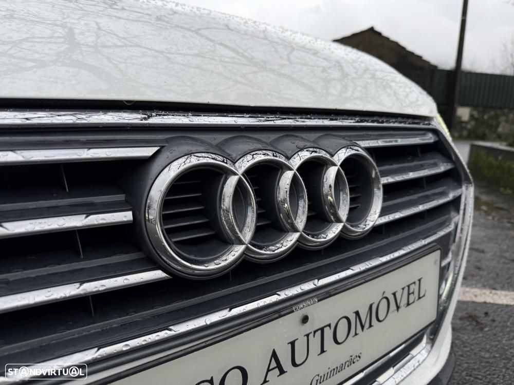 Audi A4 Avant 40 TDI quattro S line S tronic - 12