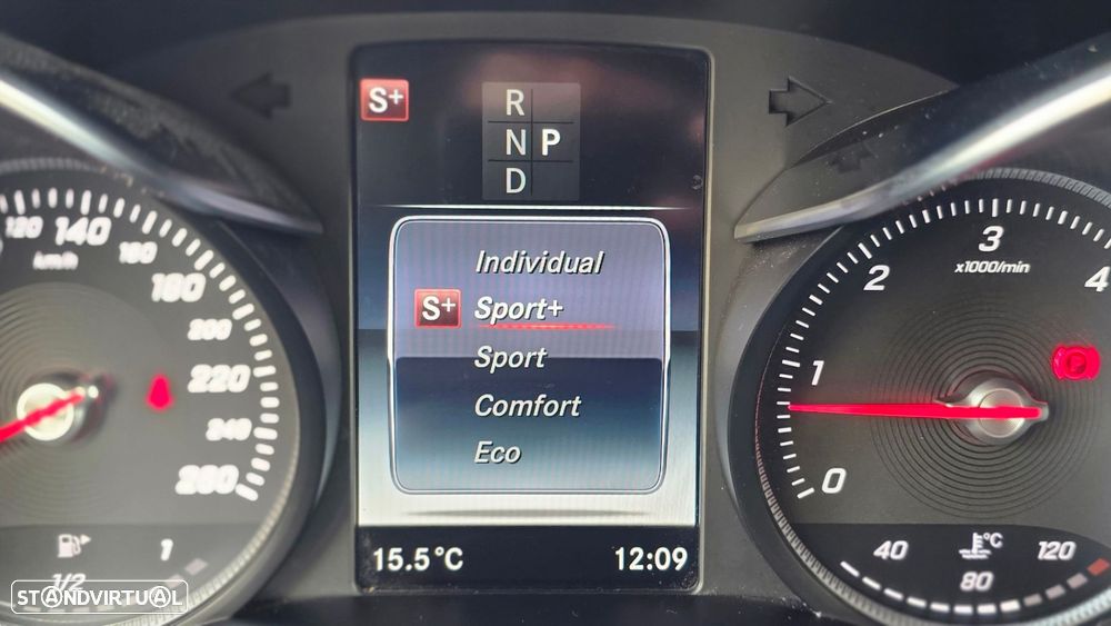 Mercedes-Benz GLC 250 d 4Matic 9G-TRONIC AMG Line - 41