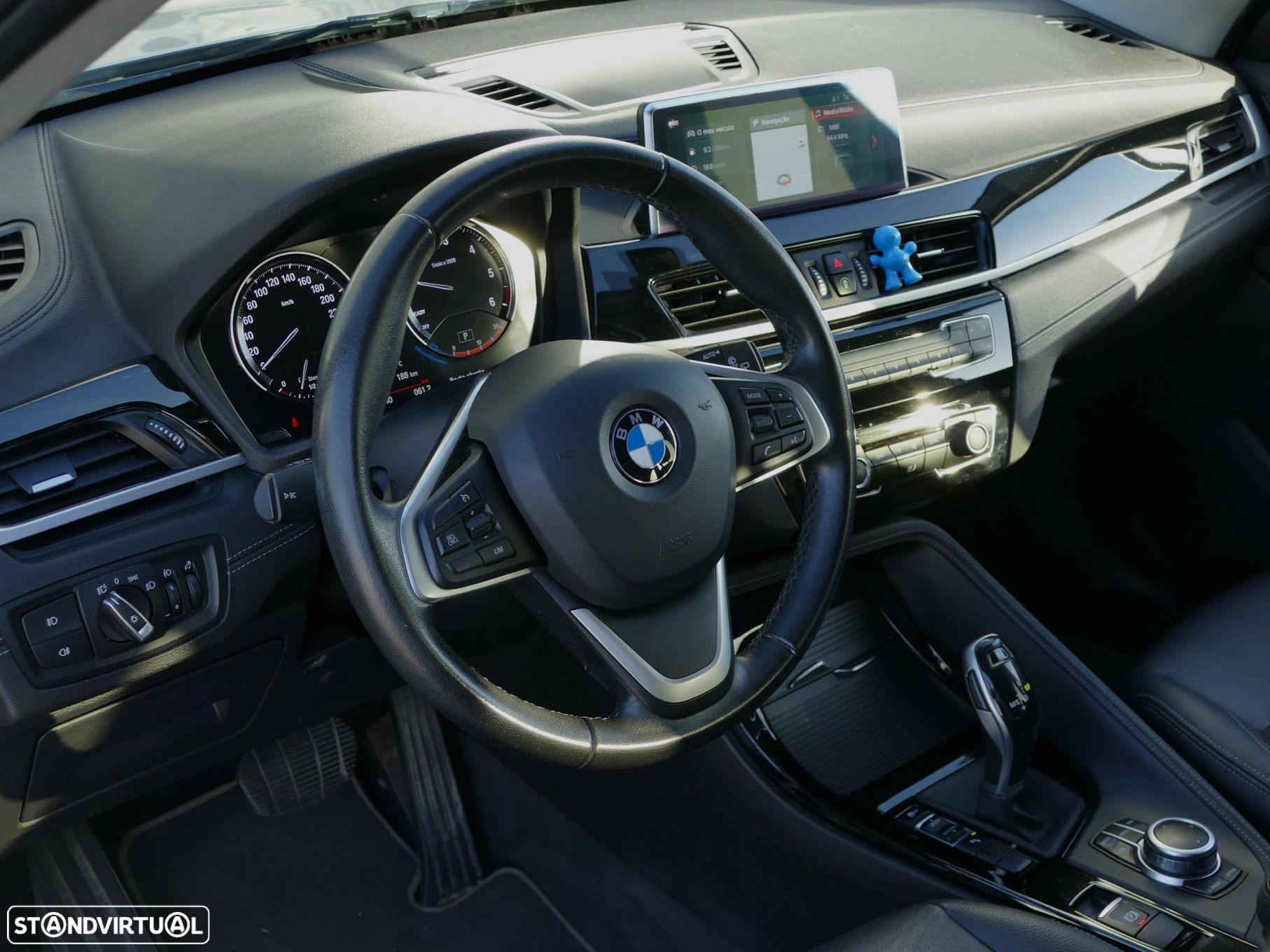 BMW X1 16 d sDrive xLine Auto - 21