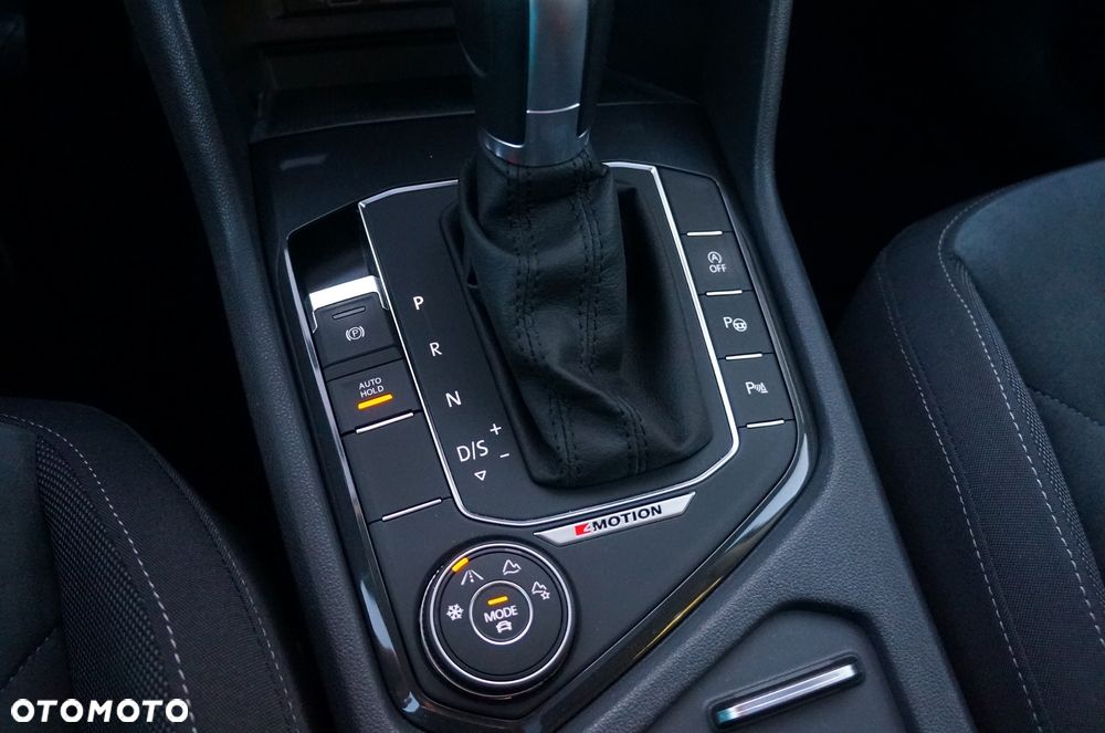 Volkswagen Tiguan - 29