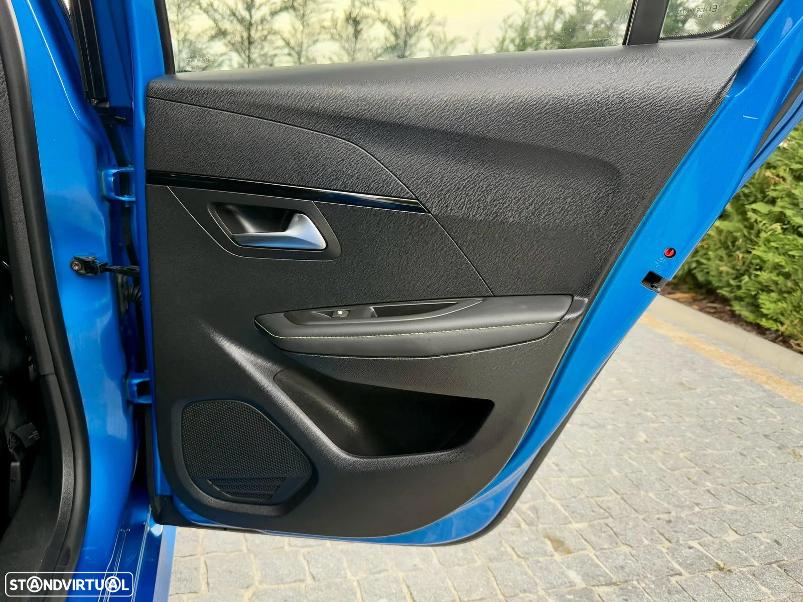 Peugeot e-208 50 kWh GT Line - 26