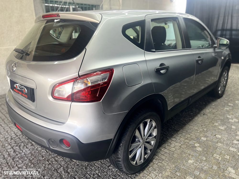Nissan Qashqai 1.6 Visia - 4