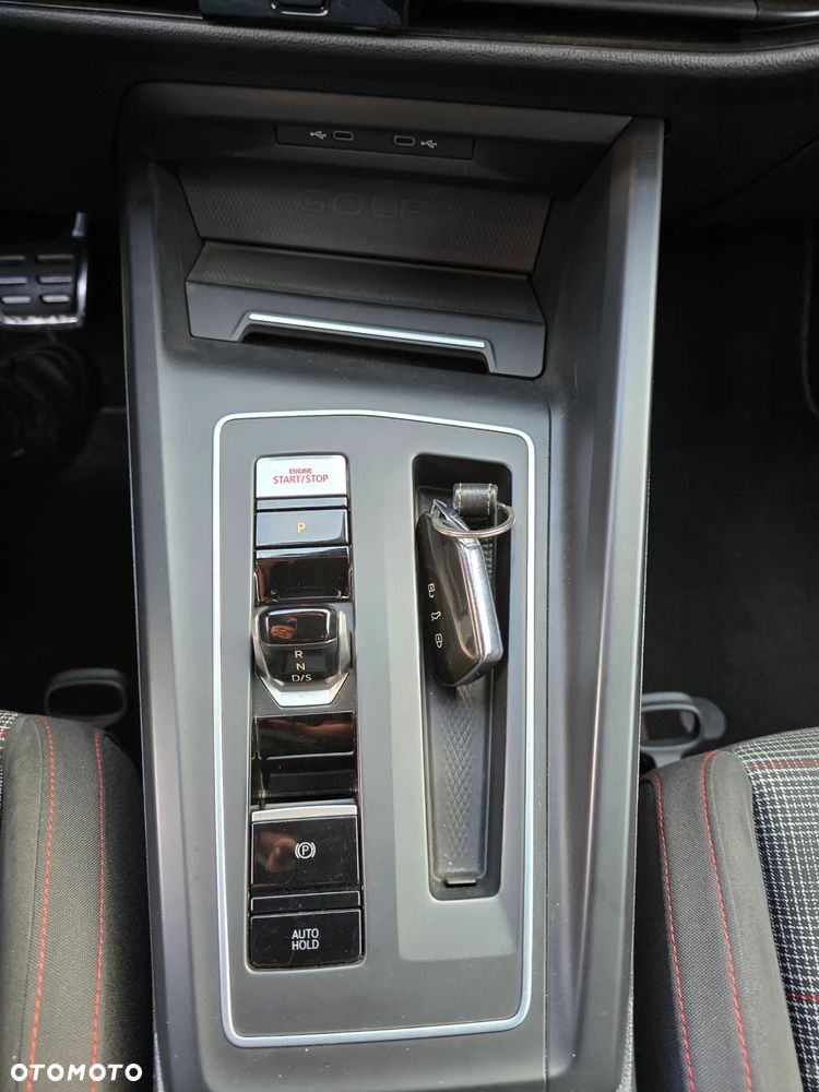 Volkswagen Golf GTI TCR 2.0 TSI OPF DSG - 29